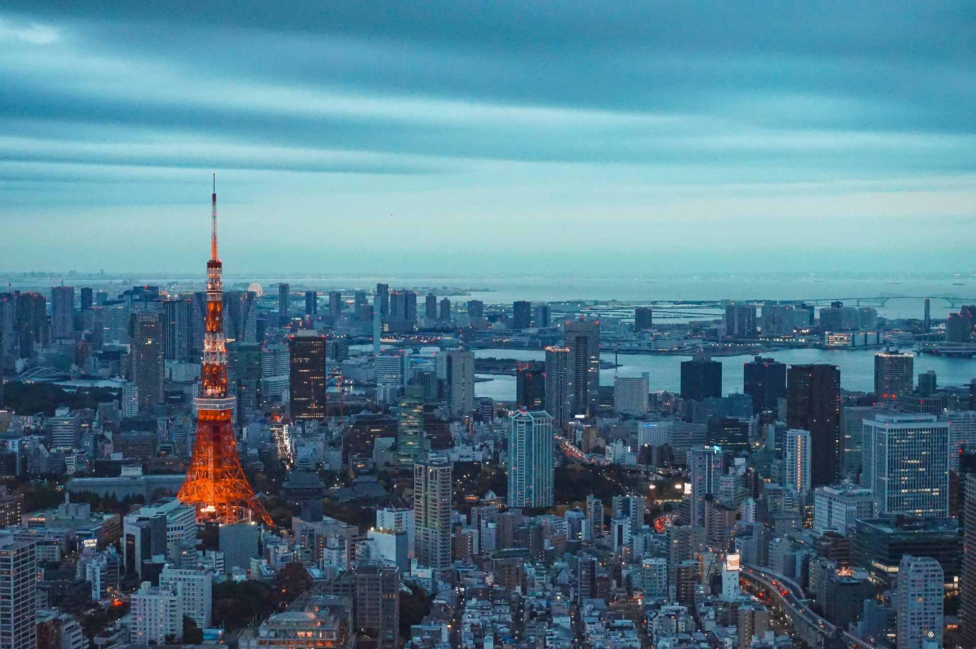 Tokyo skyline at dusk with Tokyo Tower